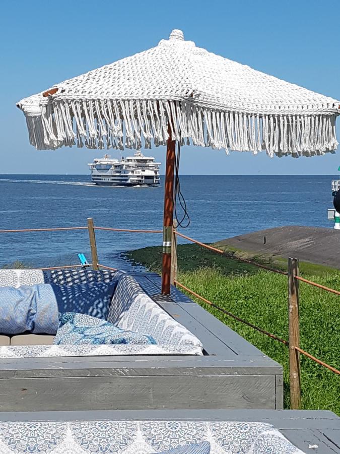 Romantisch Huisje Nabij Het Strand Met Uitzicht Op De Tulpenvelden ユリアーナドルプ エクステリア 写真