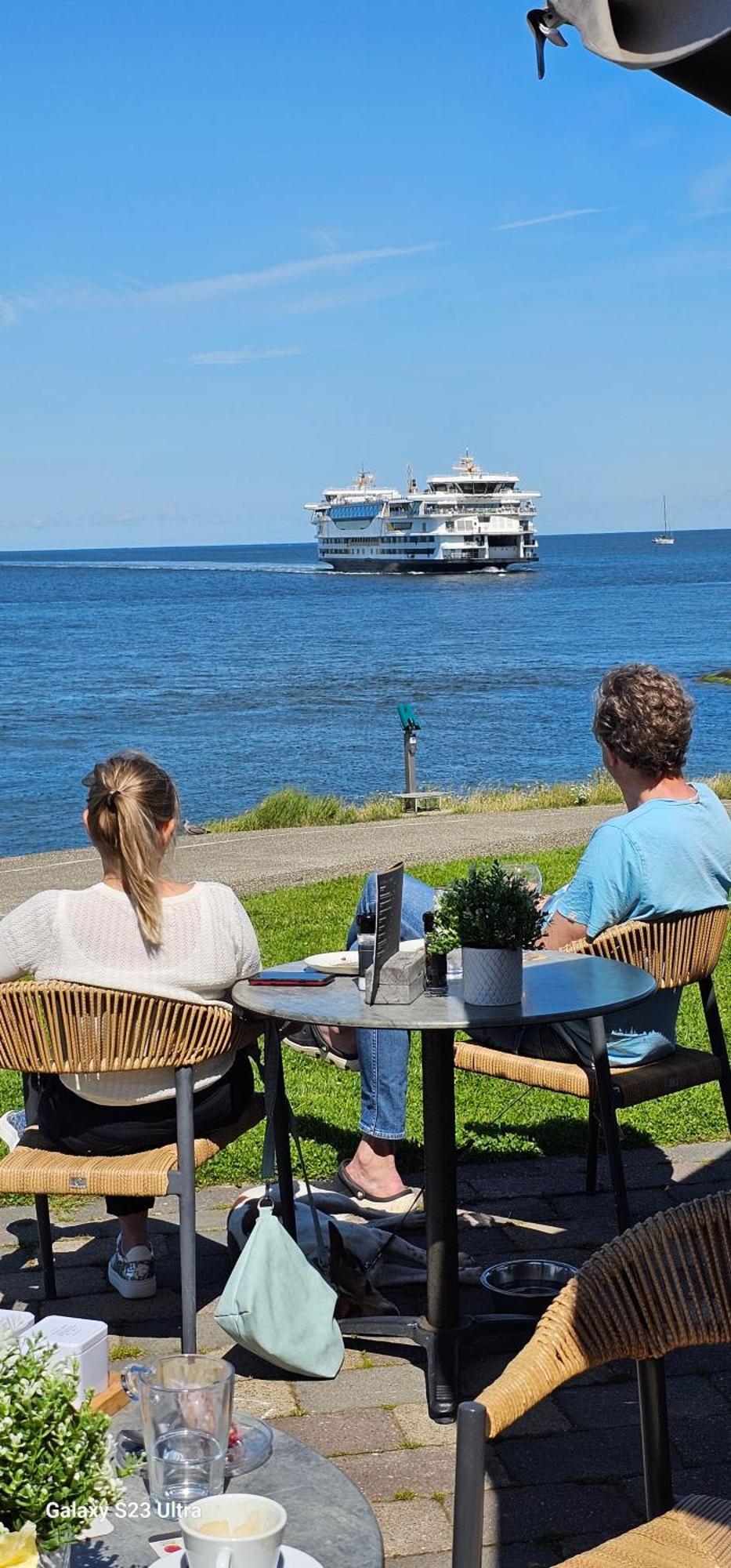 Romantisch Huisje Nabij Het Strand Met Uitzicht Op De Tulpenvelden ユリアーナドルプ エクステリア 写真