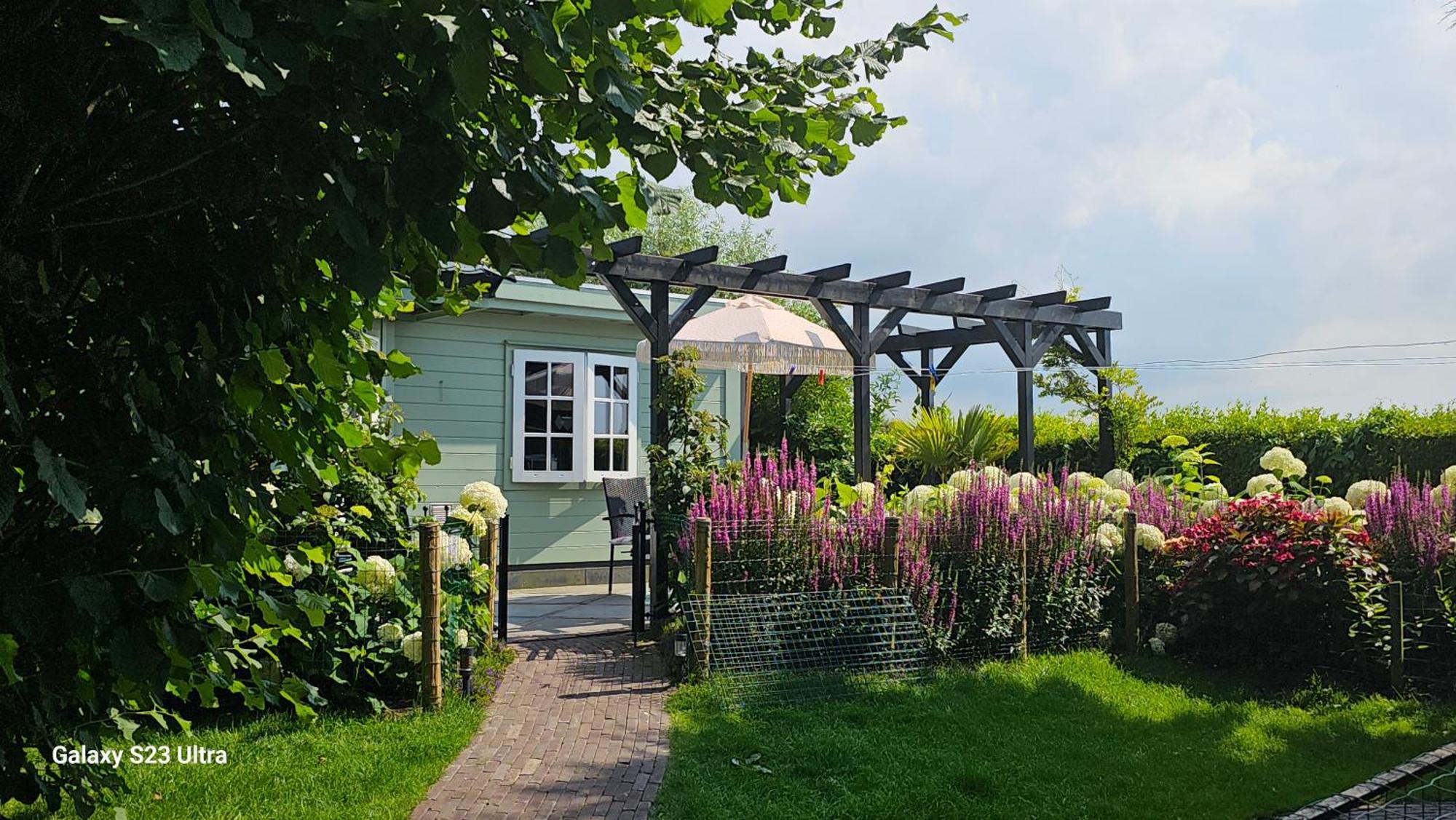 Romantisch Huisje Nabij Het Strand Met Uitzicht Op De Tulpenvelden ユリアーナドルプ エクステリア 写真